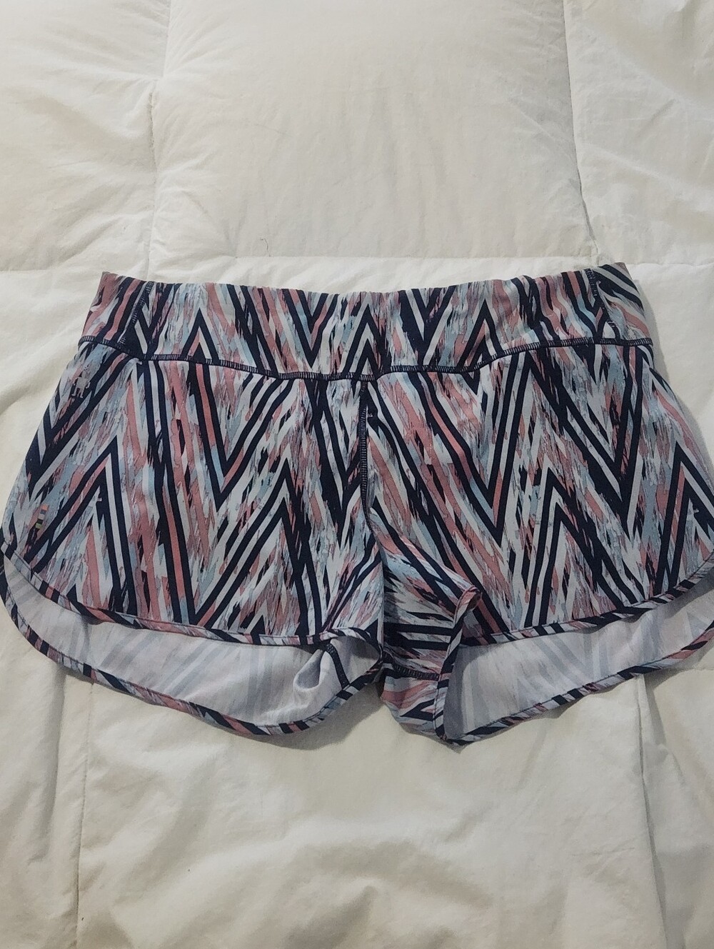Smartwool Womens Large Zig Zag Lined Shorts Merino Sport Stretch Athletic Wool